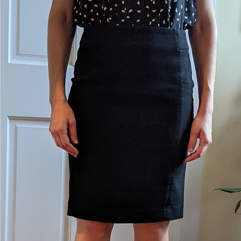 Ann Taylor LOFT Black Scuba Pencil Skirt